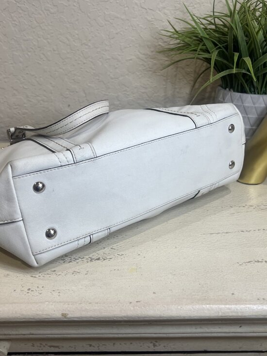 Coach (2008) East West Gallery Tote White Leather Tote Shoulder Handbag Y2K main image 13